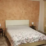 Casa Alice アパート チリエ